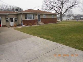 180 S Wolf Lake Rd, Muskegon, MI 49442