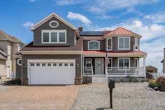 1225 Capstan Dr, Forked River, NJ 08731