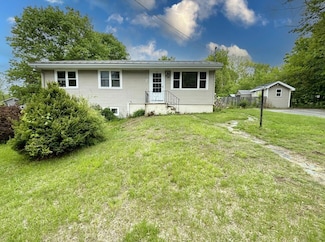 24 Mitchell St, Lewiston, ME 04240