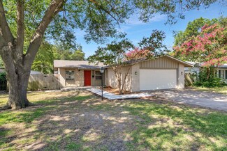 825 Vinecrest Ln, Richardson, TX 75080