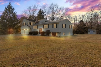 95 Tecumseh Dr, Hanover, MA 02339