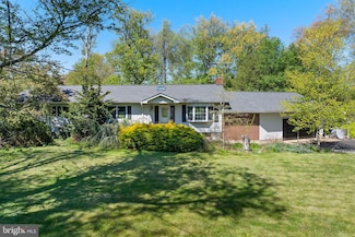 299 Perrineville Rd, Trenton, NJ 08691
