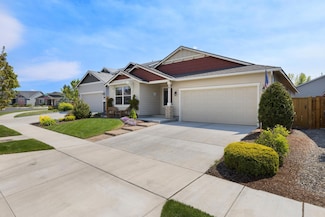 2811 NE Faith Dr, Bend, OR 97701