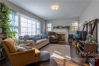 303 Patterson St, Morganton, NC 28655
