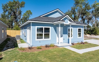 202 Mesa St, Live Oak, FL 32060