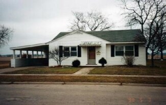 236 E Grant St, Bronson, MI 49028