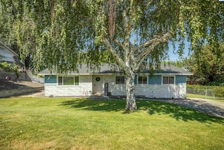 1005 Taylor St, Sunnyside, WA 98944