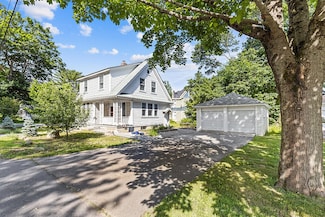 297 Broadway, Rockland, ME 04841