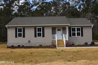 6640 Neuse Rd, Grantsboro, NC 28529