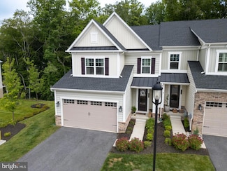 233 Ponds Edge Dr, Media, PA 19063