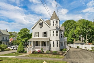 40 Elm St, Wakefield, MA 01880