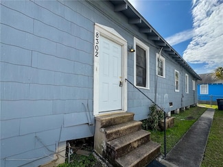 8302 Oleander St, New Orleans, LA 70118
