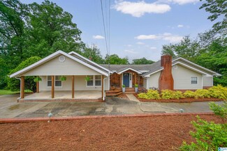 2405 Jacobs Rd, Vestavia, AL 35216