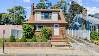 14 Park St, Stamford, CT 06902