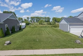 3240 Prospect Dr, Sun Prairie, WI 53590