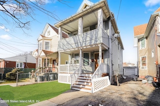 987 Post Ave, Staten Island, NY 10302