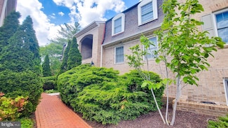 10712 Kings Riding Way, Rockville, MD 20852
