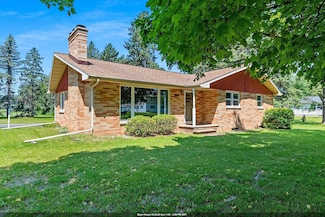 1263 Cardinal Ln, Green Bay, WI 54313