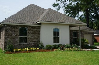 222 Lowe St, Hahnville, LA 70057
