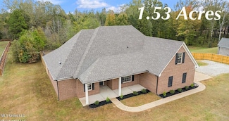 162 Byhalia Creek Farms Rd E, Byhalia, MS 38611