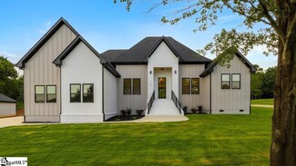 102 Still Ln, Greer, SC 29651
