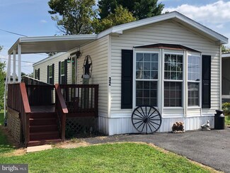 32 Keystone Rd, Reading, PA 19606