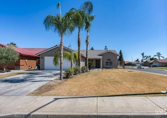 5915 Twin Lakes Dr, Bakersfield, CA 93313