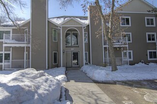 740 County Road F W Unit A, Saint Paul, MN 55126