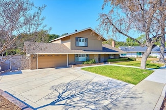 1729 Clemson Ave, Claremont, CA 91711