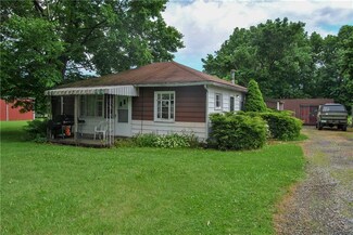 936 Ekastown Rd, Saxonburg, PA 16056