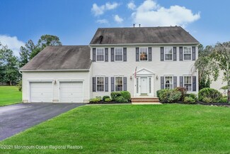 2 Mackenzie Rd, Eatontown, NJ 07724