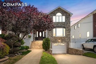 15 Jeanette Ave, Staten Island, NY 10312