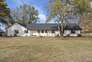 27369 E 64th St S, Broken Arrow, OK 74014