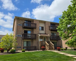 264 12th St Unit F, Wheeling, IL 60090