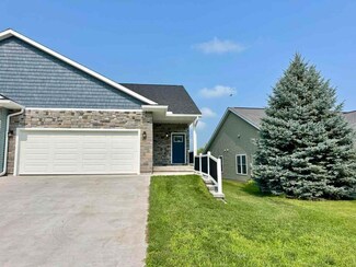 963 5th St, Kalona, IA 52247