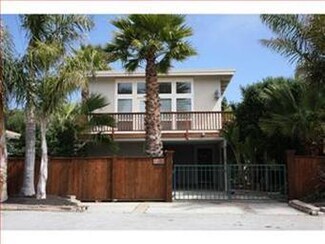 3131 Hawes Dr, Santa Cruz, CA 95062