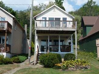 171 Lakeside Dr, Harveys Lake, PA 18618