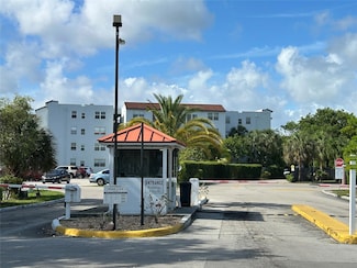2800 Somerset Dr Unit 109J, Lauderdale Lakes, FL 33311