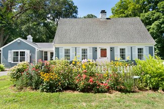 225 N Main St, Whitinsville, MA 01588