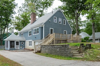 244 Hillhaven Rd, Manchester, NH 03104