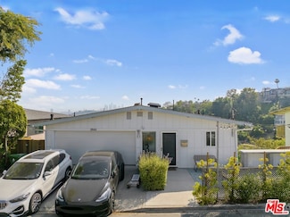 3945 W Point Dr, Los Angeles, CA 90065