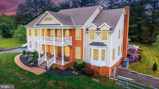 2729 Hollow View Dr, Finksburg, MD 21048