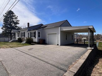 4 Cumberland Ave, Saco, ME 04072
