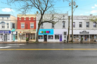 12 S Gillette Ave Unit 4, Bayport, NY 11705