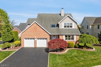 44 Baker Cir, Hillsborough, NJ 08844