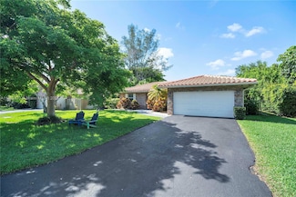 10842 NW 15th St, Coral Springs, FL 33071