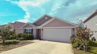 113 Osprey Lake Rd, Callaway, FL 32404