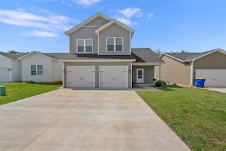 893 McFadin Station St, Bowling Green, KY 42103
