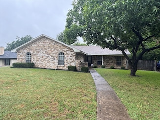1821 W Terrace St, Grand Prairie, TX 75050