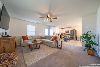 12074 Canyon Rock Ln, San Antonio, TX 78254